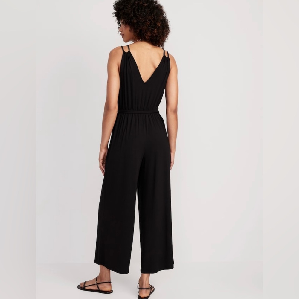 NWT! Black Sleeveless Double-Strap Ankle-Length Jumpsuit - Multiple - Picture 2 of 8